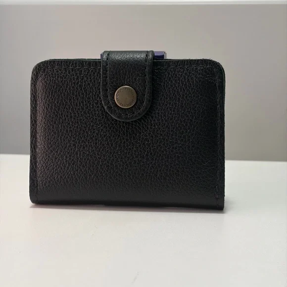 Portland Leather Black Pebbled Mini Bi-Fold Wallet - Picture 1 of 6